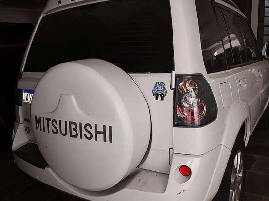 MITSUBISHI-PAJERO TR4-2.0 4X2 16V 140CV FLEX 4P AUTOMÁTICO MITSUBISHI-PAJERO TR4-2014