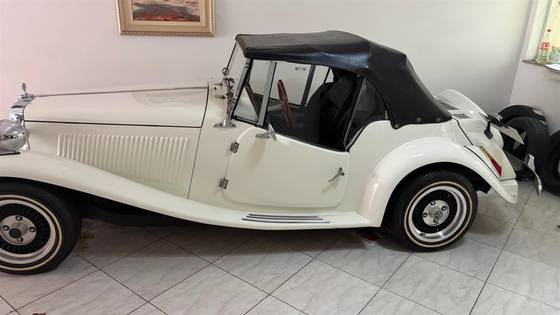 MP LAFER CLASSICO 1.6 8V GASOLINA 2P MANUAL