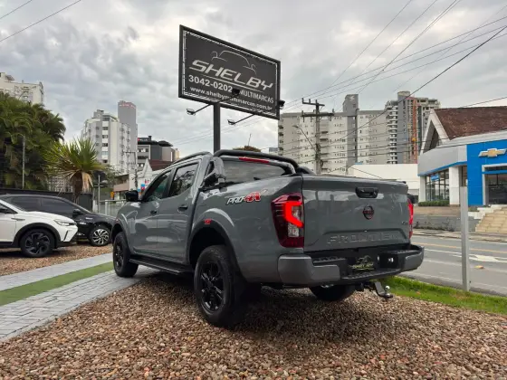 NISSAN FRONTIER 2.3 16V TURBO DIESEL PRO4X CD 4X4 AUTOMÁTICO