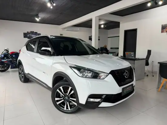 NISSAN-KICKS-2020