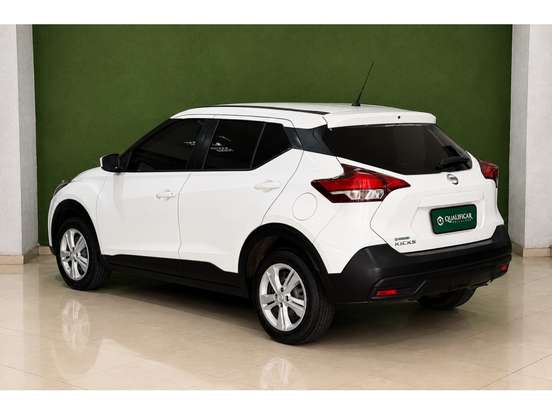 NISSAN-KICKS-2020