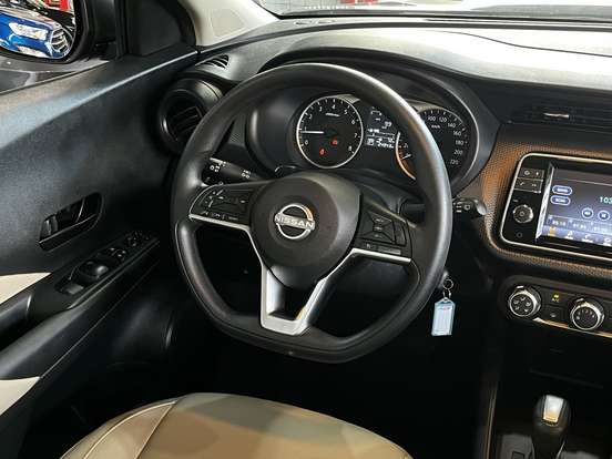 NISSAN-KICKS-2023