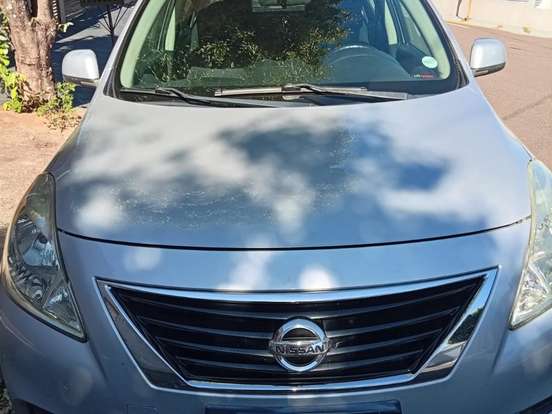NISSAN-VERSA-1.6 16V FLEX SV 4P MANUAL NISSAN-VERSA-2013