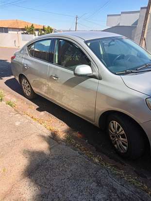 NISSAN-VERSA-1.6 16V FLEX SV 4P MANUAL NISSAN-VERSA-2013