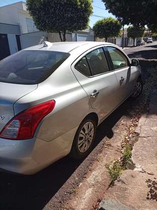 NISSAN-VERSA-2013