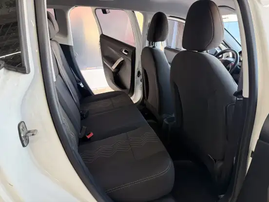 PEUGEOT-2008-2017