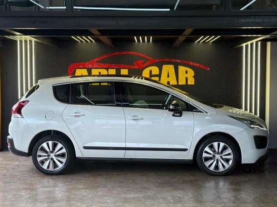 PEUGEOT-3008-2014