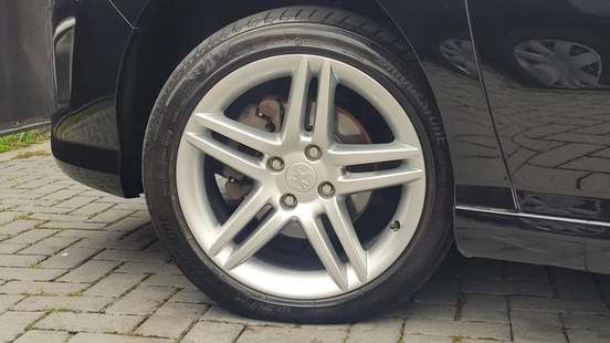 PEUGEOT-308-2012