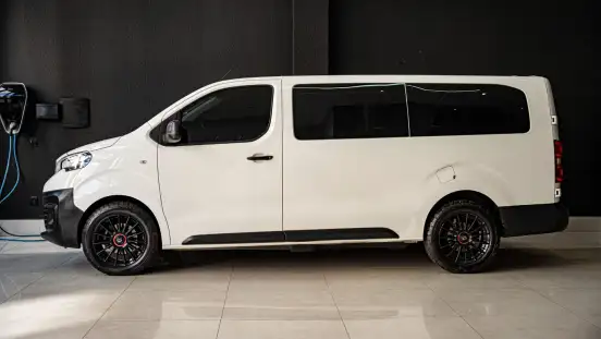PEUGEOT-EXPERT-2022