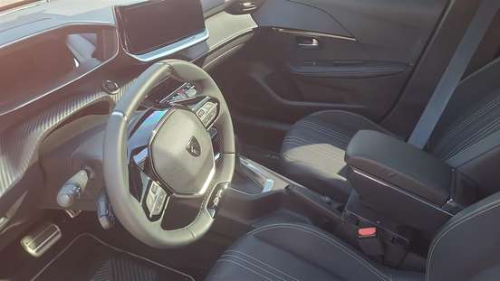 PEUGEOT-208-2025