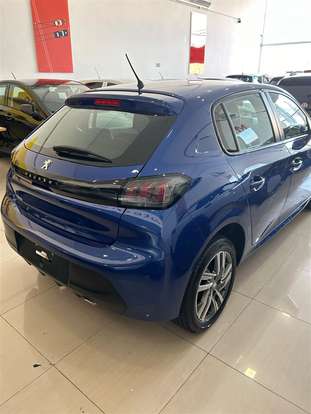 PEUGEOT-208-2022