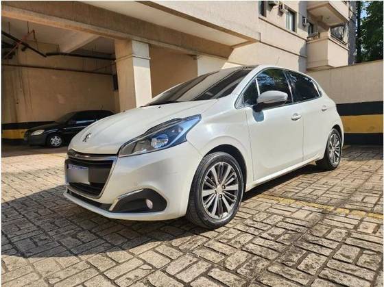 PEUGEOT 208 1.6 GRIFFE 16V FLEX 4P AUTOMÁTICO