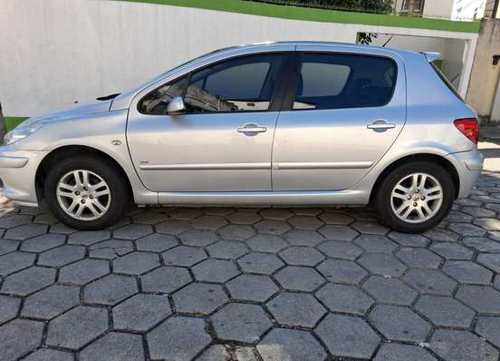 PEUGEOT-307-2010