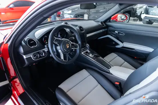 PORSCHE-718-2024