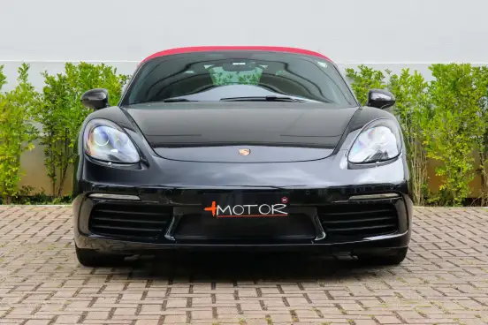 PORSCHE-718-2016
