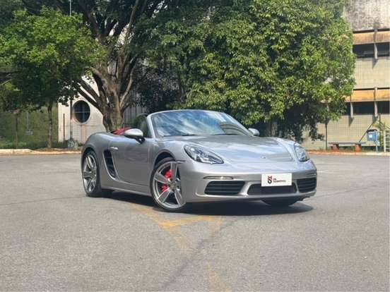 PORSCHE-718-2018