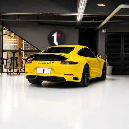 PORSCHE-911-2017
