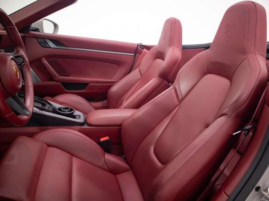 PORSCHE-911-2024