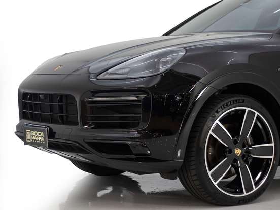 PORSCHE-CAYENNE-2023