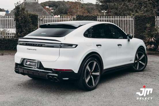 PORSCHE-CAYENNE-2025
