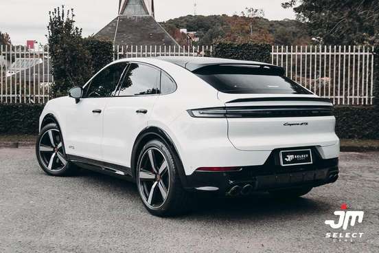 PORSCHE-CAYENNE-2025