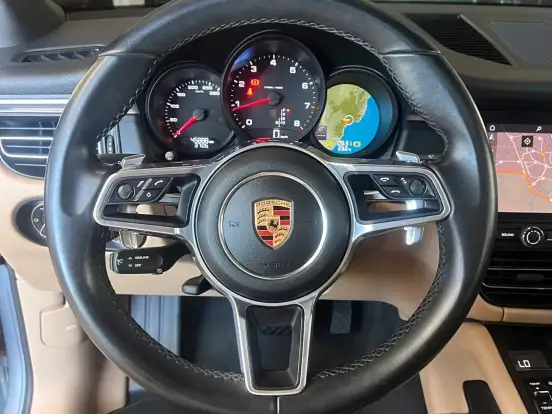 PORSCHE-MACAN-2.0 16V GASOLINA 4P AUTOMÁTICO PORSCHE-MACAN-2019
