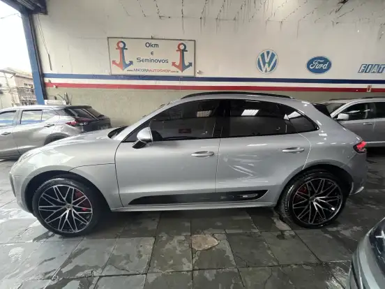 PORSCHE-MACAN-2023