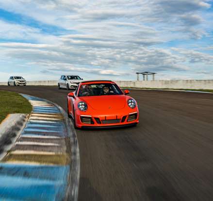 PORSCHE-911-2017