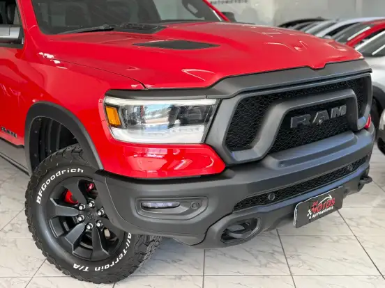 RAM-1500-5.7 V8 GASOLINA REBEL CD 4X4 AUTOMÁTICO RAM-1500-2022