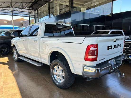 RAM-2500-6.7 I6 TURBO DIESEL LARAMIE CD 4X4 AUTOMÁTICO RAM-2500-2020