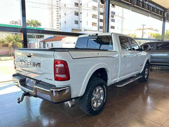 RAM-2500-6.7 I6 TURBO DIESEL LARAMIE CD 4X4 AUTOMÁTICO RAM-2500-2020