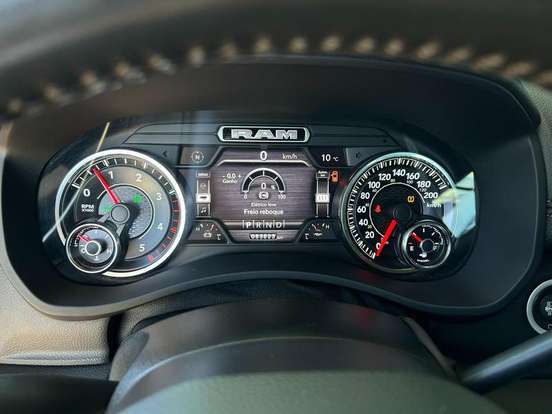 RAM-2500-6.7 I6 TURBO DIESEL LARAMIE CD 4X4 AUTOMÁTICO RAM-2500-2020