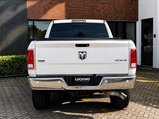 RAM-2500-6.7 LARAMIE 4X4 CD I6 TURBO DIESEL 4P AUTOMÁTICO RAM-2500-2018