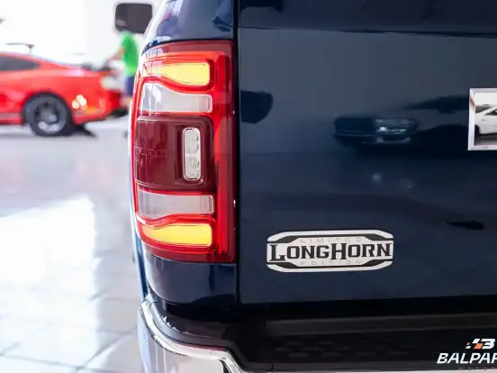 RAM-3500-6.7 I6 TURBO DIESEL LIMITED LONGHORN CD 4X4 AUTOMÁTICO RAM-3500-2022