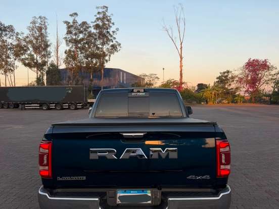 RAM-3500-6.7 I6 TURBO DIESEL LARAMIE CD 4X4 AUTOMÁTICO RAM-3500-2022