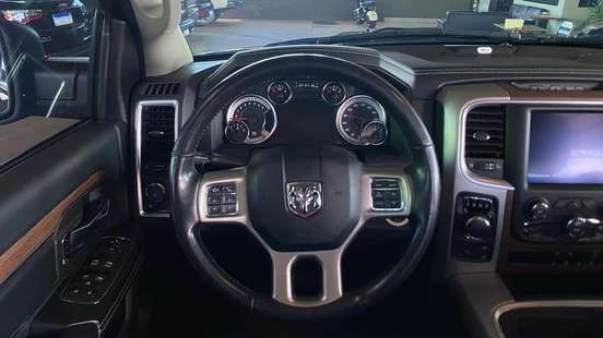 RAM-CLASSIC-5.7 V8 GASOLINA LARAMIE CD 4X4 AUTOMÁTICO RAM-CLASSIC-2023