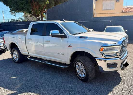 RAM-2500-6.7 I6 TURBO DIESEL LARAMIE CD 4X4 AUTOMÁTICO RAM-2500-2020