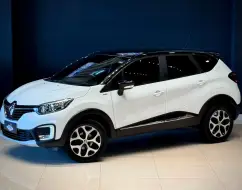 RENAULT CAPTUR 1.6 16V SCE FLEX BOSE X-TRONIC RENAULT CAPTUR 1.6 16V SCE FLEX BOSE X-TRONIC