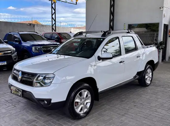 RENAULT DUSTER OROCH 1.6 16V SCE FLEX EXPRESSION MANUAL RENAULT DUSTER OROCH 1.6 16V SCE FLEX EXPRESSION MANUAL