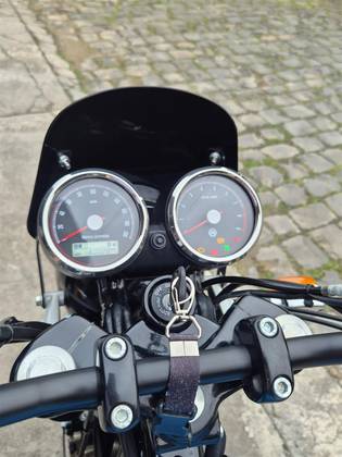 ROYAL ENFIELD INTERCEPTOR 