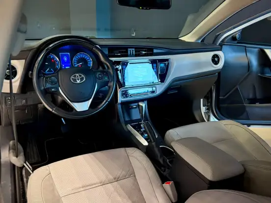 TOYOTA-COROLLA-2017