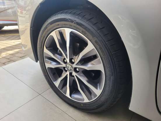 TOYOTA-COROLLA-2017