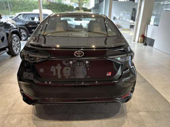 TOYOTA-COROLLA-2026