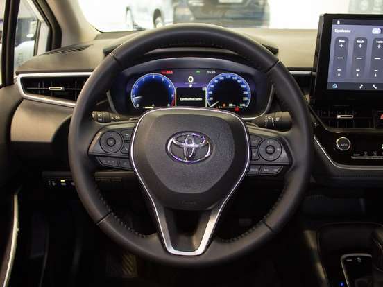 TOYOTA-COROLLA-2025