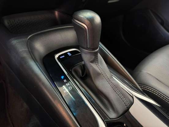 TOYOTA-COROLLA-2023