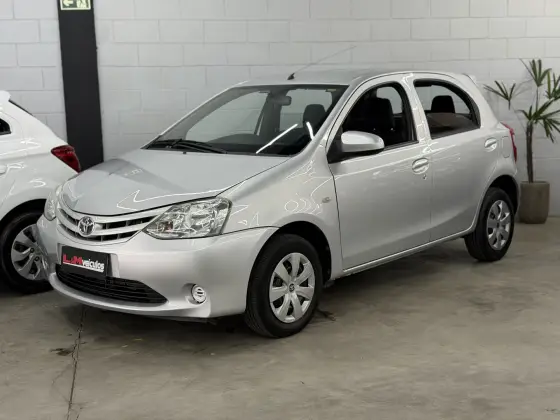TOYOTA ETIOS 1.3 X 16V FLEX 4P MANUAL