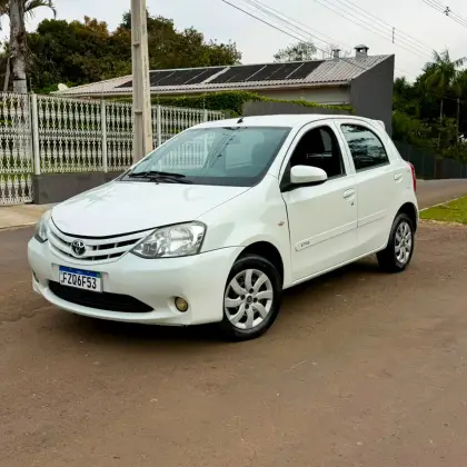 TOYOTA ETIOS 1.3 X 16V FLEX 4P MANUAL TOYOTA ETIOS 1.3 X 16V FLEX 4P MANUAL