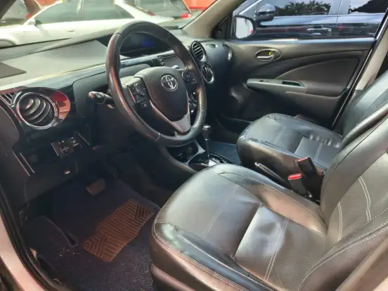 TOYOTA-ETIOS-1.5 PLATINUM SEDAN 16V FLEX 4P AUTOMÁTICO TOYOTA-ETIOS-2016