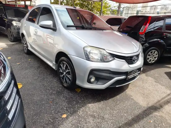 TOYOTA-ETIOS-1.5 PLATINUM SEDAN 16V FLEX 4P AUTOMÁTICO TOYOTA-ETIOS-2016