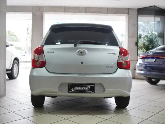 TOYOTA-ETIOS-1.5 XS 16V FLEX 4P AUTOMÁTICO TOYOTA-ETIOS-2017